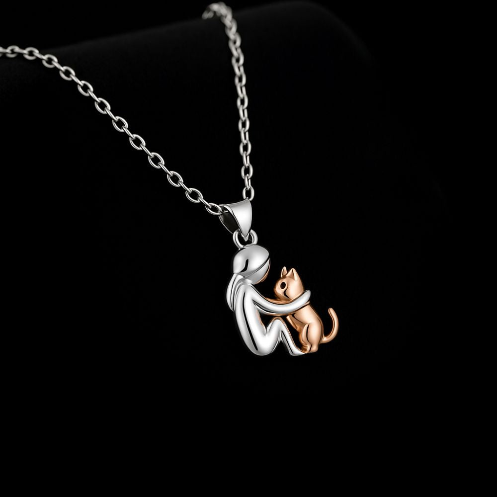 Collier Pendentif Câlin avec Boucles d'Oreilles offertes — Quantités limitées